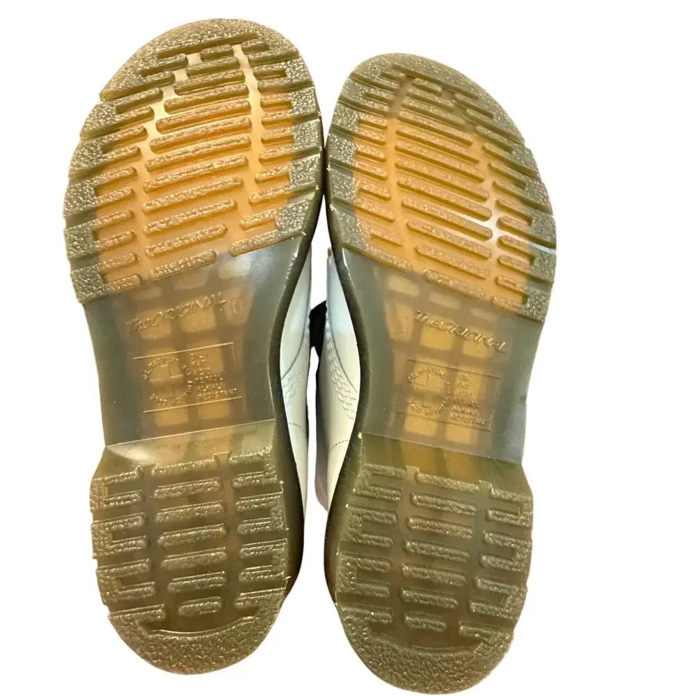 New with tag Dr Martens AirWair smooth leather combat boots US 5 punk grunge Y2K